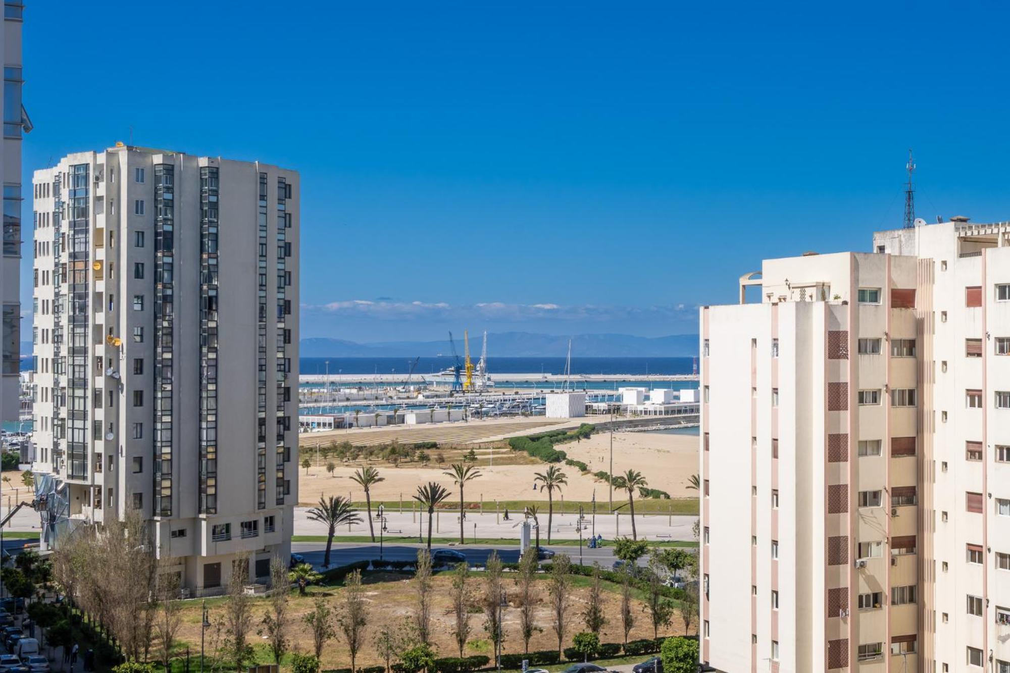 Appartement 2 Chambres Pres De La Corniche Tanger Luaran gambar